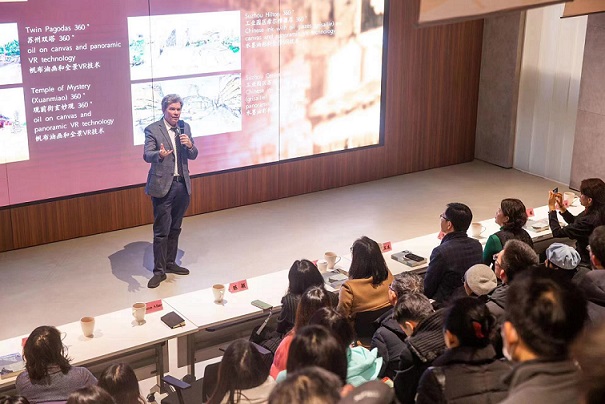 File:Dave Alber - Giving presentation in Suzhou China.jpg