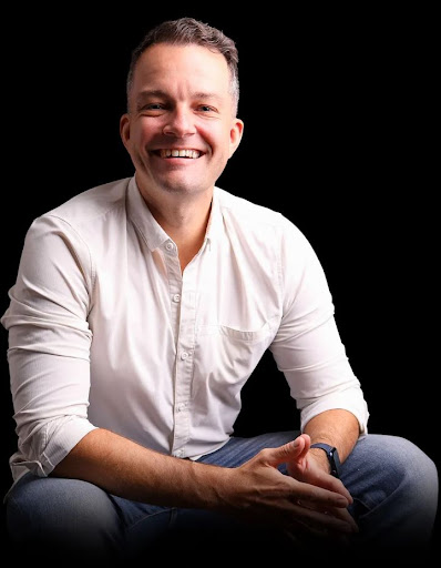 File:Scott Luscombe.jpg