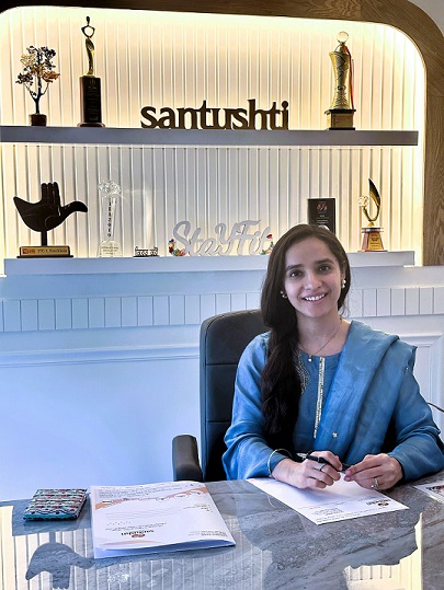 File:Lavleen Kaur at Santushti Holistic Health 2.jpg