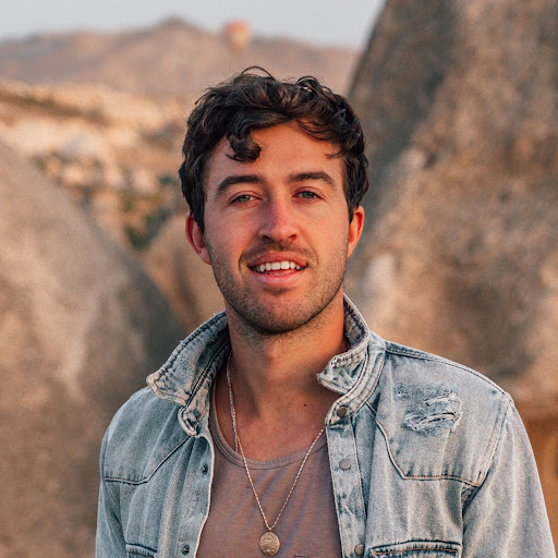Brett Conti Wikitia