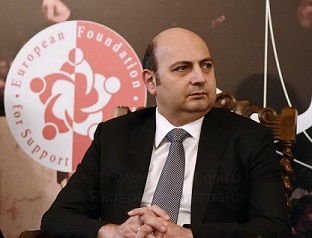 File:Konstantin Ishkhanov.jpg