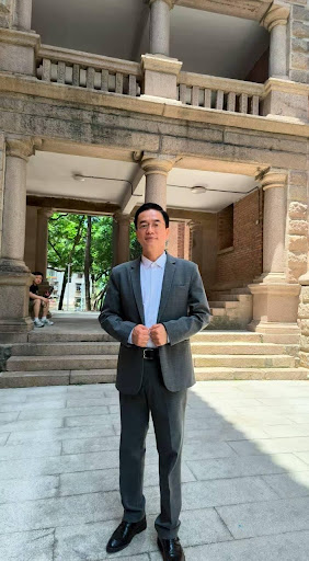 Michael R. Chen a.jpg