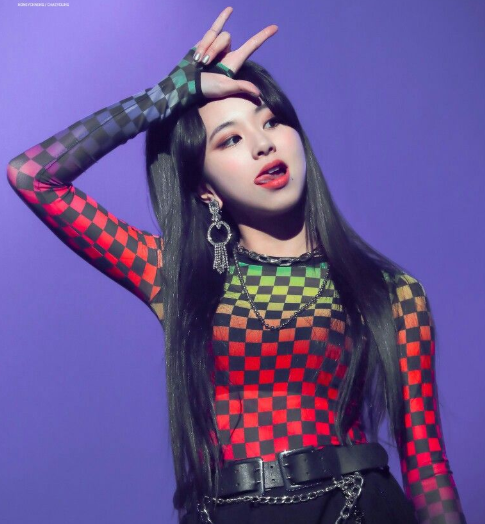 File:Chaeyoung.png