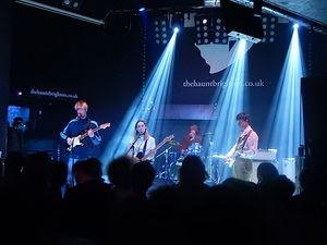 Sorry (band).jpg