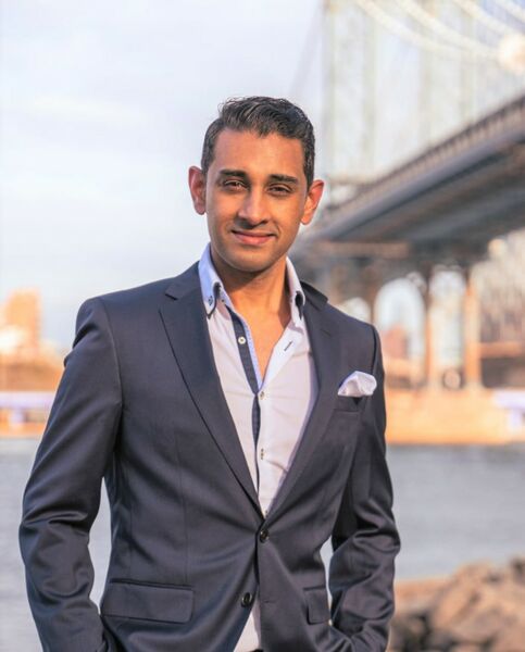 File:John qreshi.jpg