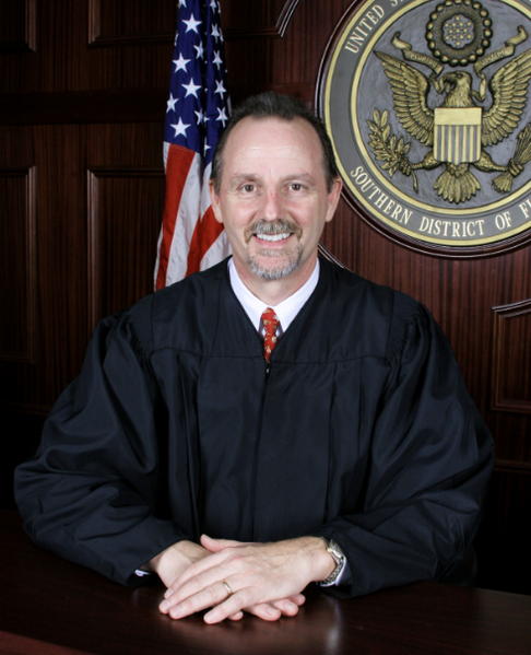 File:Paul G. Hyman, Jr..png