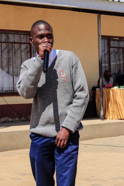 File:Wiseman Molefe12.jpg