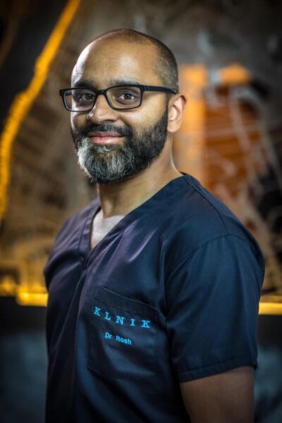 File:Dr. Rosh 3 (2).jpg