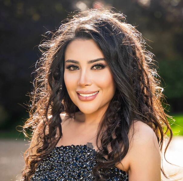 File:Nazanin Hamedani Pour.JPG