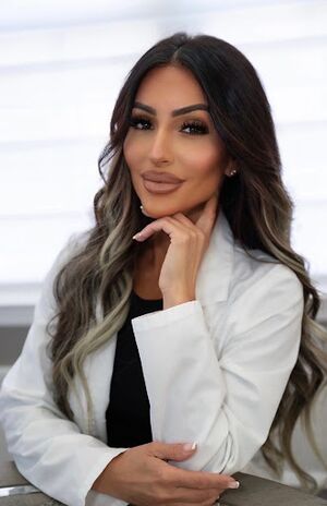 Anna Diamantakos.jpg