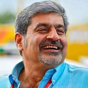 Vicky Chandhok.jpeg